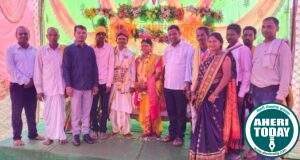 माजी जिल्हा परिषद अध्यक्ष अजयभाऊ कंकडालवार यांनी विवाह सोहळ्याला उपस्थित