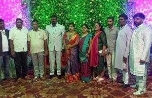 माजी जि.प.अध्यक्ष तथा अहेरी बाजार समिती सभापती अजयभाऊ कंकडालवार यांनी विवाह सोहळ्याला उपस्थित