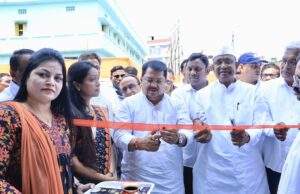 गडचिरोली येथे मविआचे लोकसभेचे उमेदवार डॉ.नामदेव किरसान यांच्या प्रचार कार्यालयाचे उदघाटन