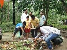 नागपंचमी निमित्त माजी जि.प.अध्यक्ष मा.अजयभाऊ कंकडालवार यांनी नागमंदिरात केली पूजा