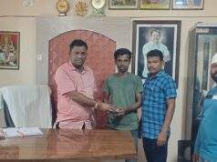 काँग्रेस अहेरी विधानसभा समन्वयक अजयभाऊ कंकडालवार यांनी मंडल परिवाराला उपचारासाठी केली आर्थिक मदत