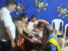 माजी जि.प.अध्यक्ष अजय कंकडालवार व हणमंतू मडावी यांनी बारसा कार्यक्रमला उपस्थित