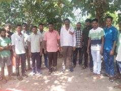 माजी जि.प.अध्यक्ष अजय कंकडालवार व हनमंतू मडावी यांनी आगामी विधानसभा निवडणूक बाबत शांतीनगर येथे नागरिकांसोबत चर्चा