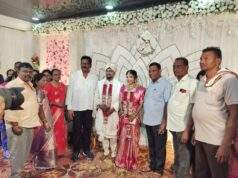 काँग्रेसनेते अजय कंकडालवार व हनमंतु मडावी यांनी विवाह सोहळ्याला उपस्थित