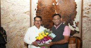 काँग्रेसनेते अजय कंकडालवार यांनी दिले,ना.विजयभाऊ वडेट्टीवार यांना शुभेच्छा