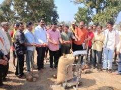 माजी जि.प.अध्यक्ष अजयभाऊ कंकडालवार यांच्या हस्ते उडेरा येथील धान खरेदीला प्रारंभ