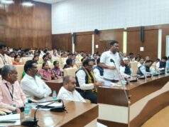 अहेरी विधानसभा क्षेत्रातील युवक- युवतीना प्रकल्पात कायम रोजगार उपलब्ध करून द्या तसेच स्थानिकांना प्रथम प्राधान्य द्यावे