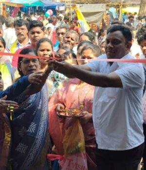 व्येंकटापूर येथे वेंकटेश्वर स्वामी बालाजी मंदिर ठिकाणी कंकडालवार परिवार स्वखर्चाने बांधले सभामंडप