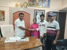 माजी जि.प.अध्यक्ष अजयभाऊ कंकडालवार यांनी उपचारासाठी सिडाम परिवाराला आर्थिक मदत