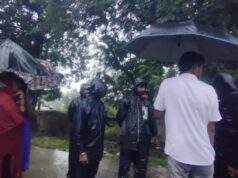 फुकट नगर जलमय ‘मुसळधार पावसाने आल्लापल्लीतील जनजीवन विस्कळीत : जिल्हा परिषद शाळेत तातडीचे पुनर्वसन