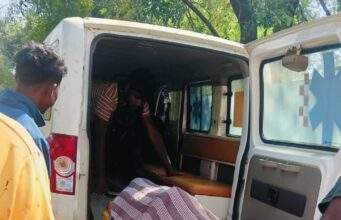 तुमिरकसा ग्रामस्थाला विषप्राशनानंतर उपचारादरम्यान मृत्यू ; वाहन व्यवस्थेअभावी अडचण – अजय कंकडालवार यांच्या पुढाकाराने तातडीने सोडवला प्रश्न