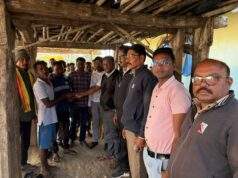 माजी जि.प.अध्यक्ष अजय कंकडालवार यांनी तलांडी कुटुंबांची सांत्वनपर भेट व आर्थिक मदत