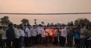 प्रतिस्पर्धी खेळाडूच्या मनात धडकी भरेल असे काम करून मैदान गाजविलेच पाहिजे : काँग्रेसनेते कंकडालवार