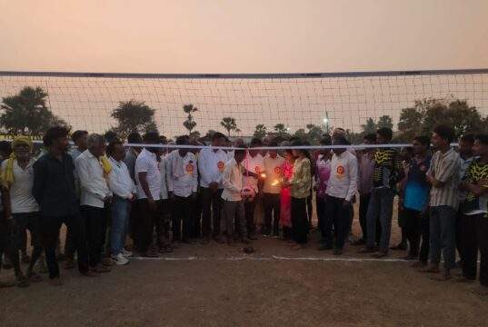 प्रतिस्पर्धी खेळाडूच्या मनात धडकी भरेल असे काम करून मैदान गाजविलेच पाहिजे : काँग्रेसनेते कंकडालवार