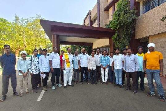 एटापल्ली तालुक्यातील पंधरा गावातील नागरिकांनी गाठले जिल्हाधिकारी कार्यालय…जिल्हाधिकाऱ्यांना विविध ज्वलंत समस्यांचे निवेदन सादर