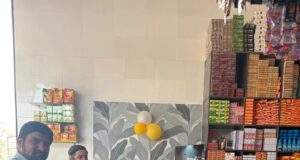 काँग्रेस नेते अजयभाऊ कंकडालवार यांनी कोंडूम रायचंदमल किराणा मर्चेंट दुकानाचे उदघाटन प्रसंगी उपस्थित