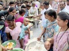 वेंकटेश्वर स्वामी बालाजी मंदिरात स्व.रामय्याजी पोचय्या कंकडालवार यांच्या स्मृती प्रित्यर्थ- महाप्रसाद वितरण