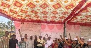 काँग्रेस नेते कंकडालवार यांची कर्मचाऱ्यांच्या बेमुदत आंदोलन मंडपाला भेट व जाहीर पाठिंबा